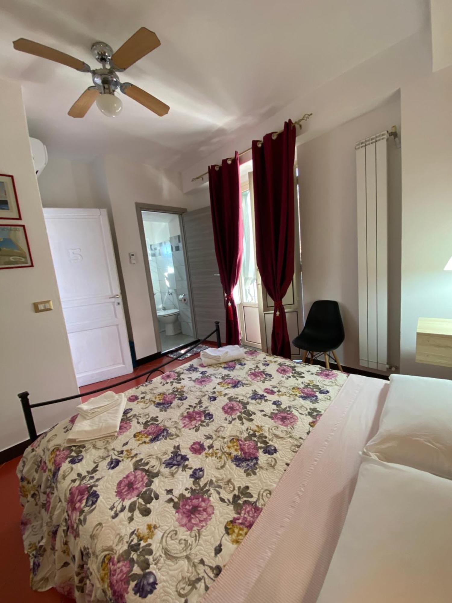 Taormina'S Sun Bed & Breakfast Exterior photo