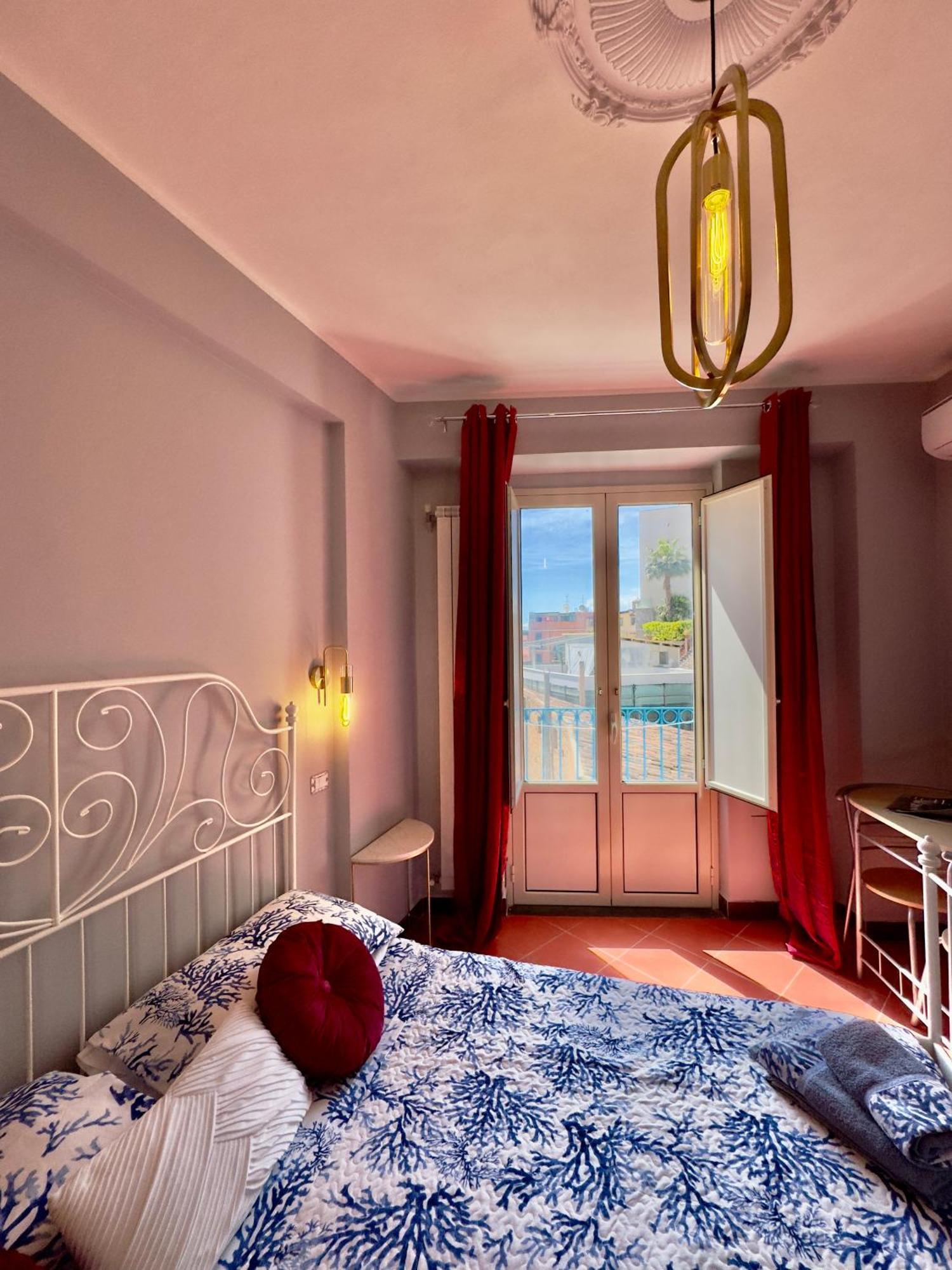 Taormina'S Sun Bed & Breakfast Exterior photo